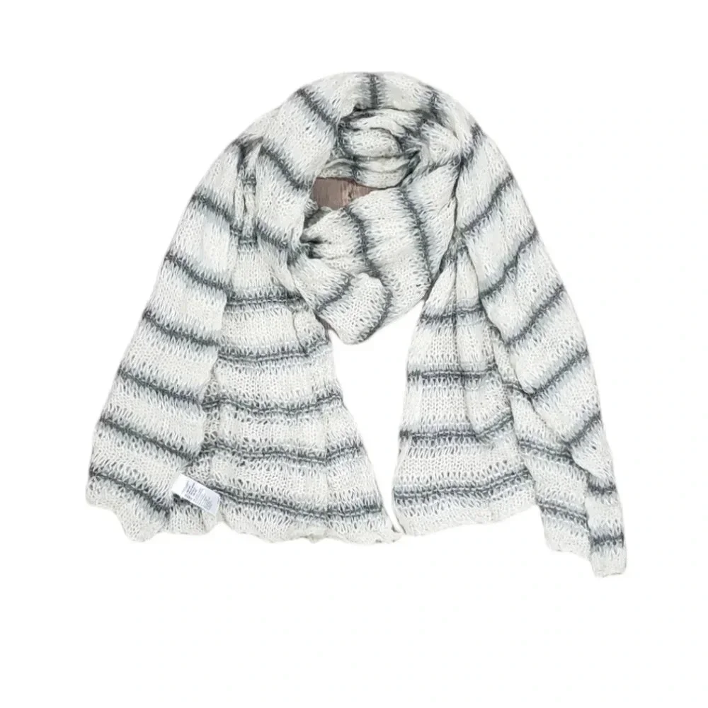 American Eagle Striped Acrylic Scarf